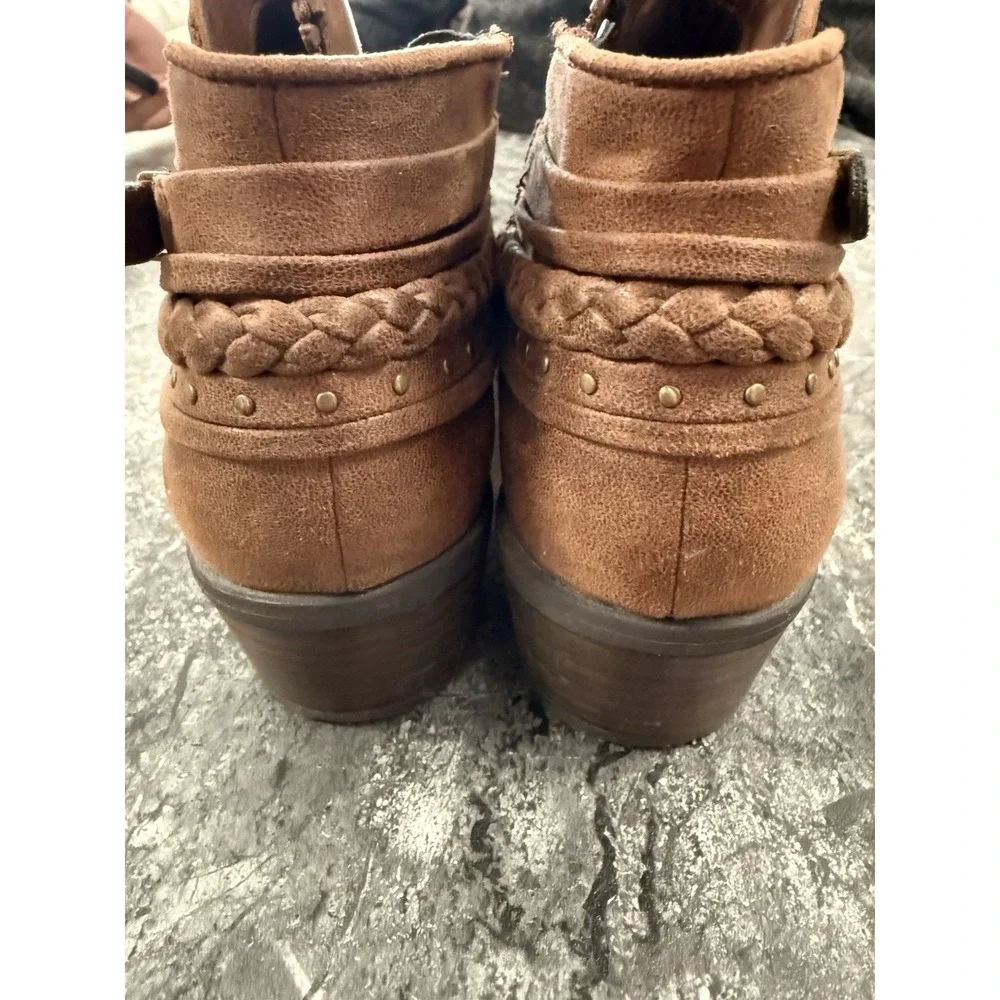 Baretraps Gene Women's Ankle Boots Brown‎ Heel Side Zip Ruched Braided Brown 10